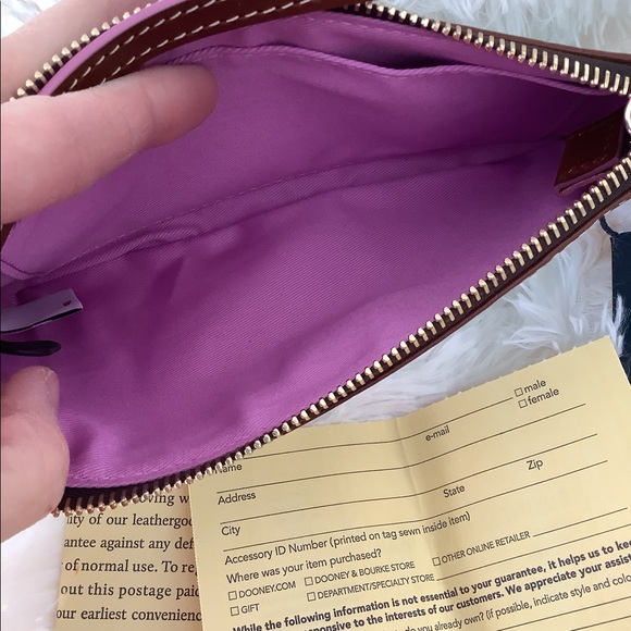 Dooney and Bourke Disney wristlet - Picture 4 of 6